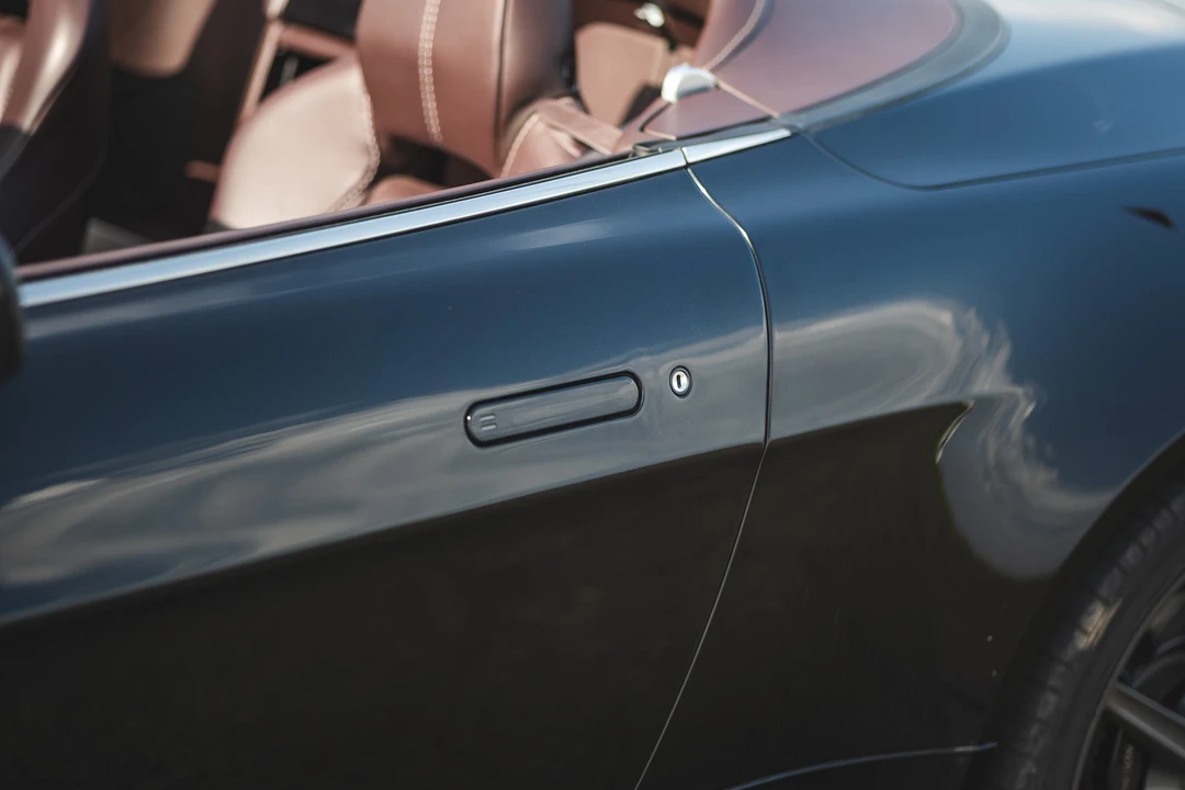 2009 Aston Martin V8 Vantage (2006-2017) - Image 25 of 31