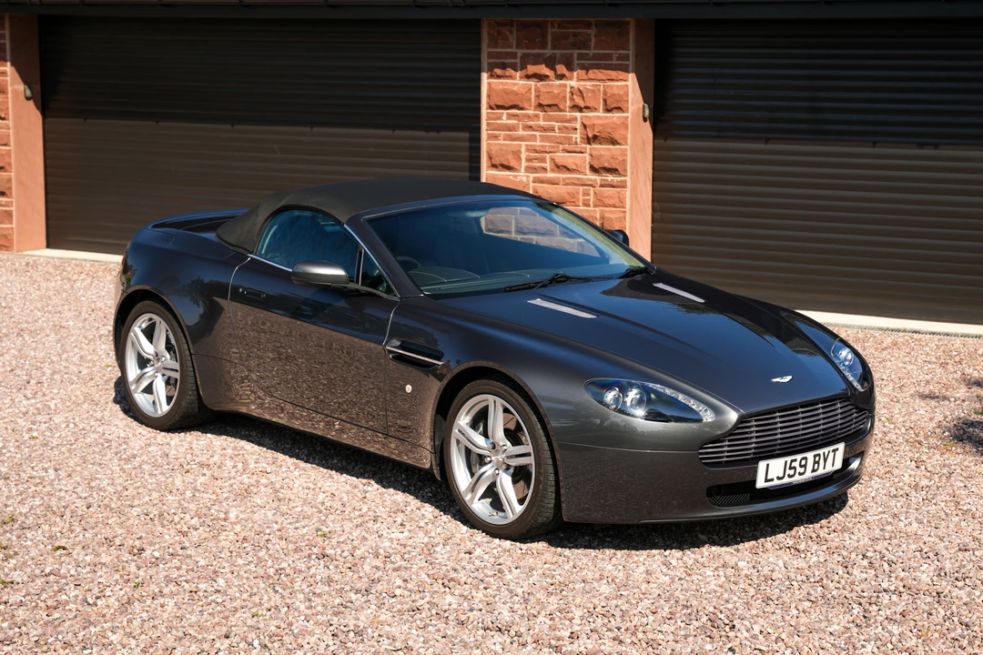 2009 Aston Martin V8 Vantage (2006-2017) - Image 17 of 31