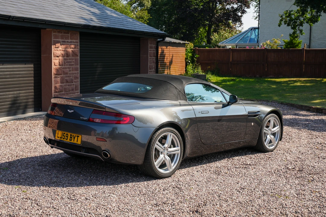 2009 Aston Martin V8 Vantage (2006-2017) - Image 19 of 31