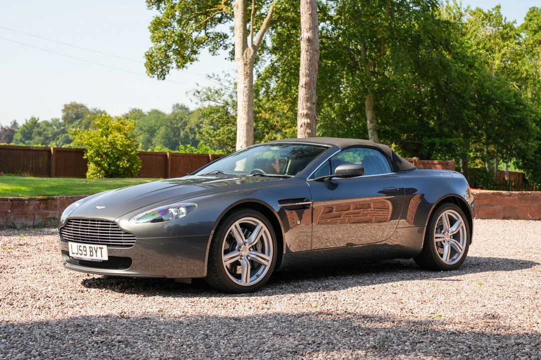 2009 Aston Martin V8 Vantage (2006-2017) - Image 9 of 31