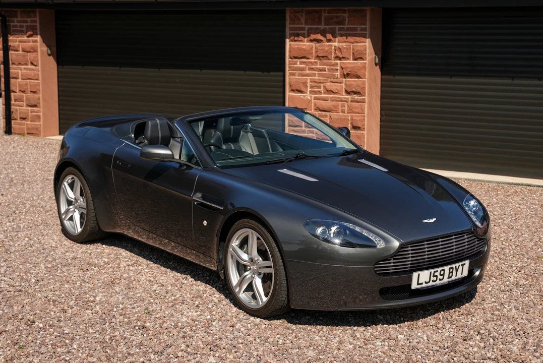 2009 Aston Martin V8 Vantage (2006-2017) - Image 25 of 31