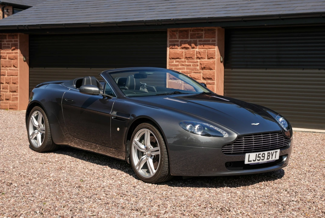 2009 Aston Martin V8 Vantage (2006-2017) - Image 11 of 31
