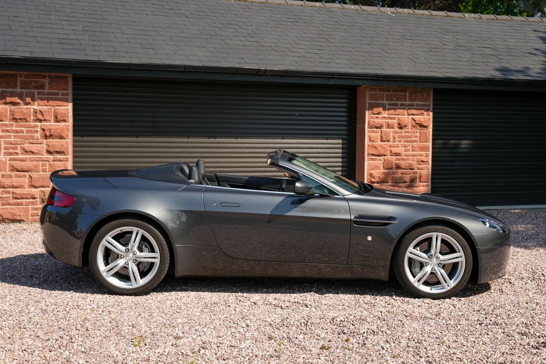 2009 Aston Martin V8 Vantage (2006-2017) - Image 12 of 31