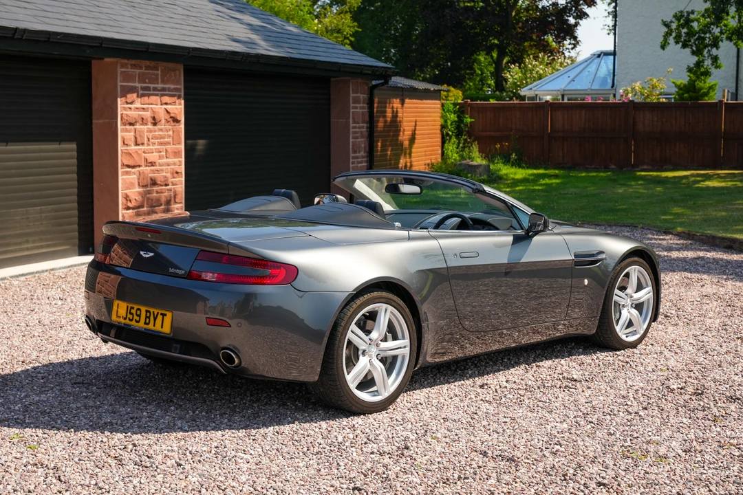 2009 Aston Martin V8 Vantage (2006-2017) - Image 27 of 31