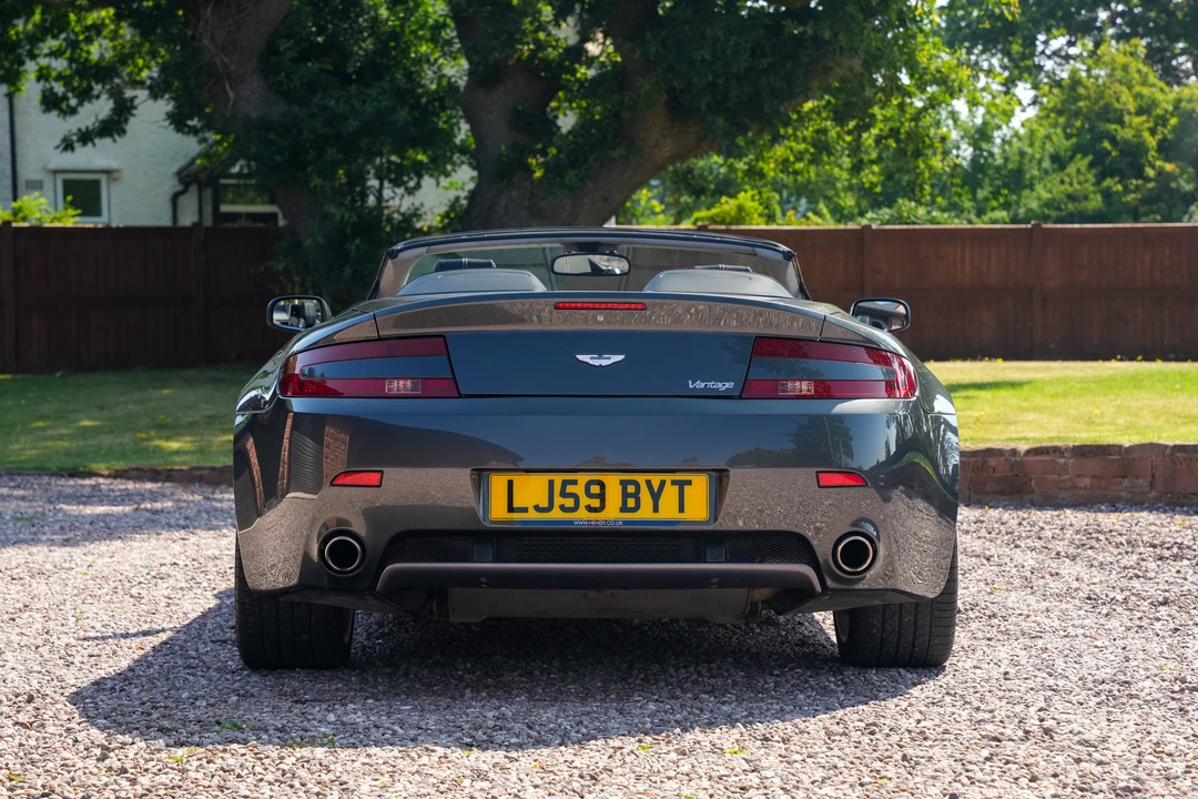2009 Aston Martin V8 Vantage (2006-2017) - Image 28 of 31