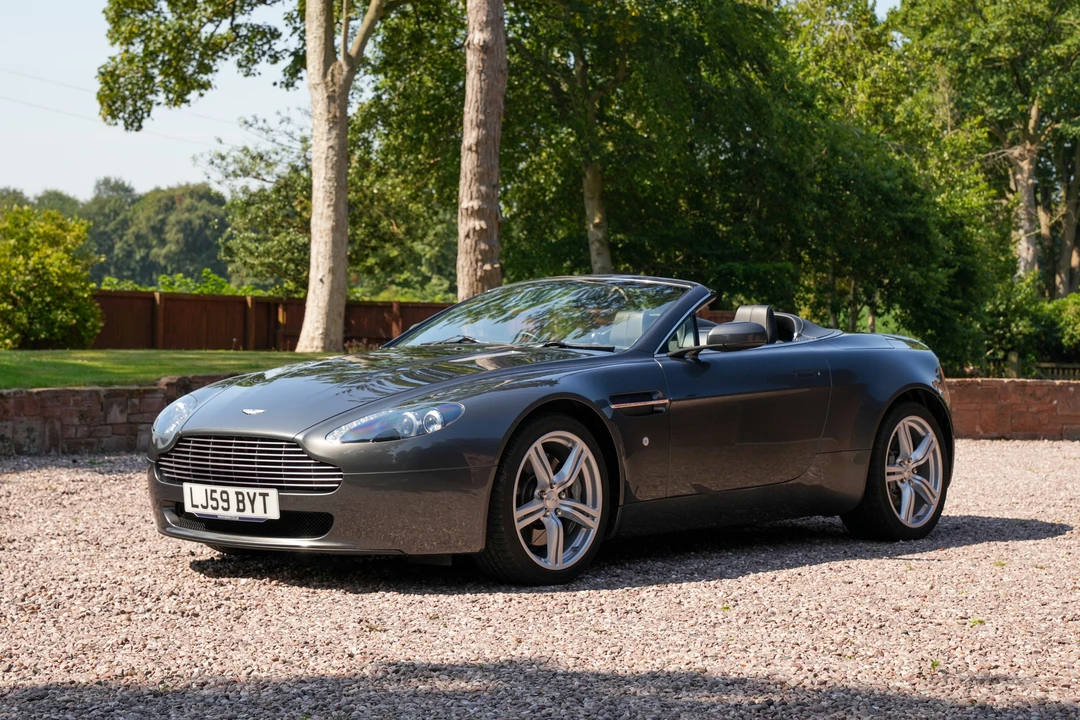 2009 Aston Martin V8 Vantage (2006-2017) - Image 30 of 31