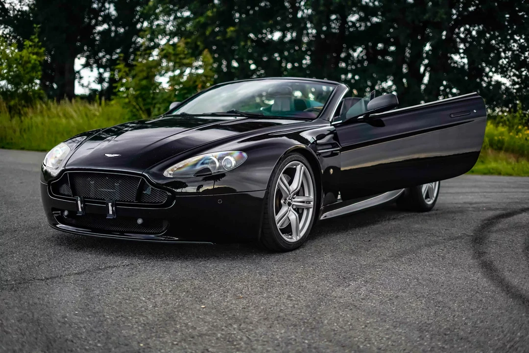 2009 Aston Martin V8 Vantage (2006-2017) - Image 10 of 31