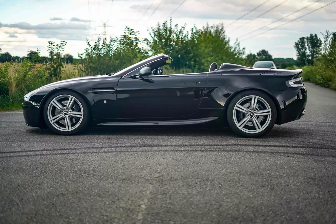 2009 Aston Martin V8 Vantage (2006-2017) - Image 5 of 31