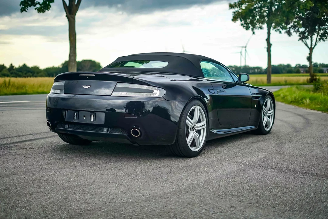 2009 Aston Martin V8 Vantage (2006-2017) - Image 8 of 31