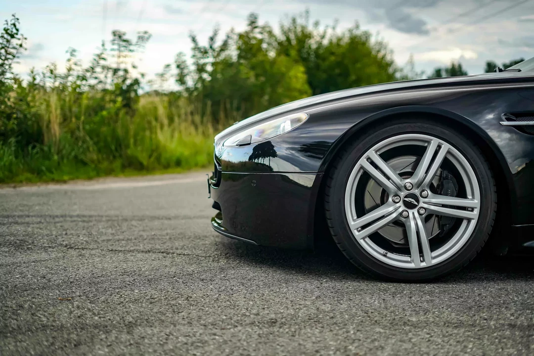 2009 Aston Martin V8 Vantage (2006-2017) - Image 22 of 31