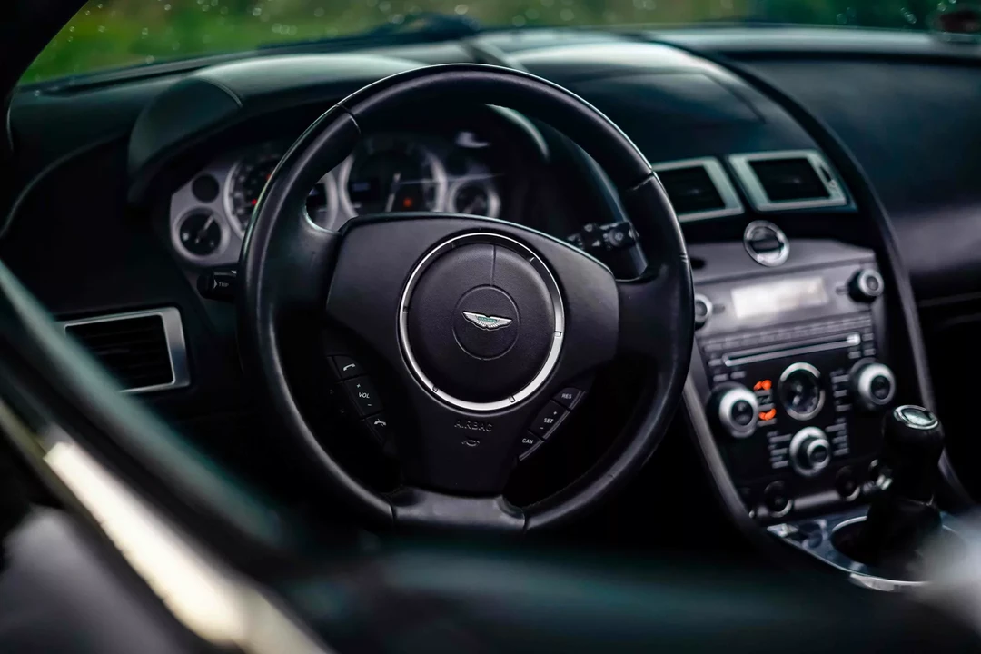 2009 Aston Martin V8 Vantage (2006-2017) - Image 29 of 31