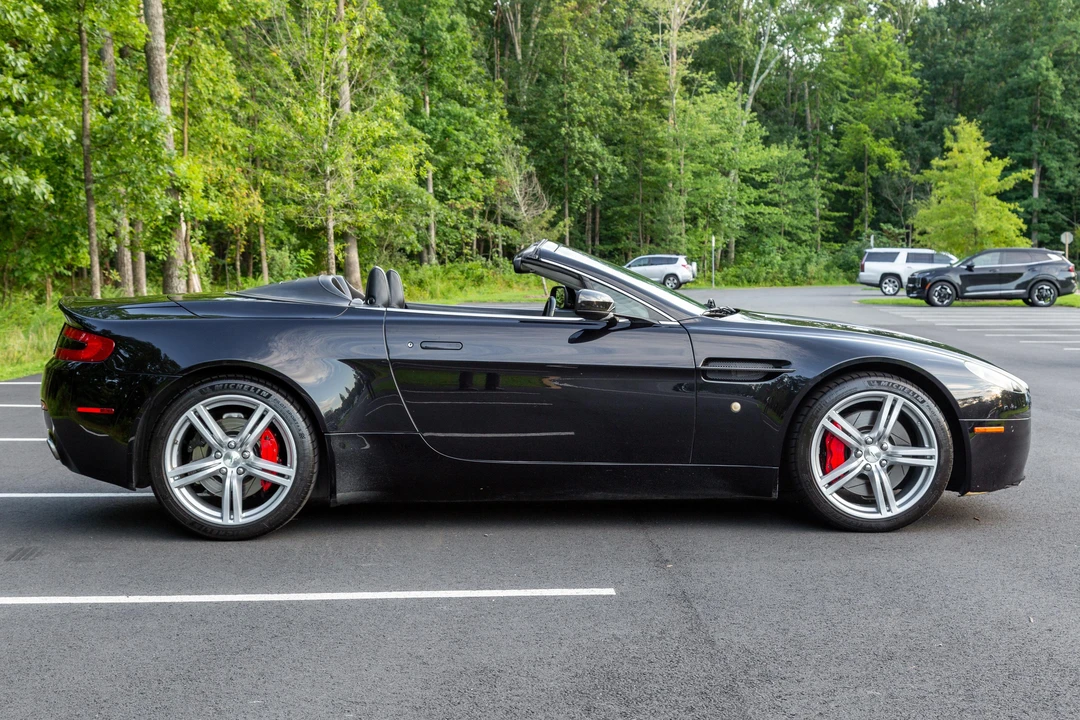 2009 Aston Martin V8 Vantage (2006-2017) - Image 11 of 31