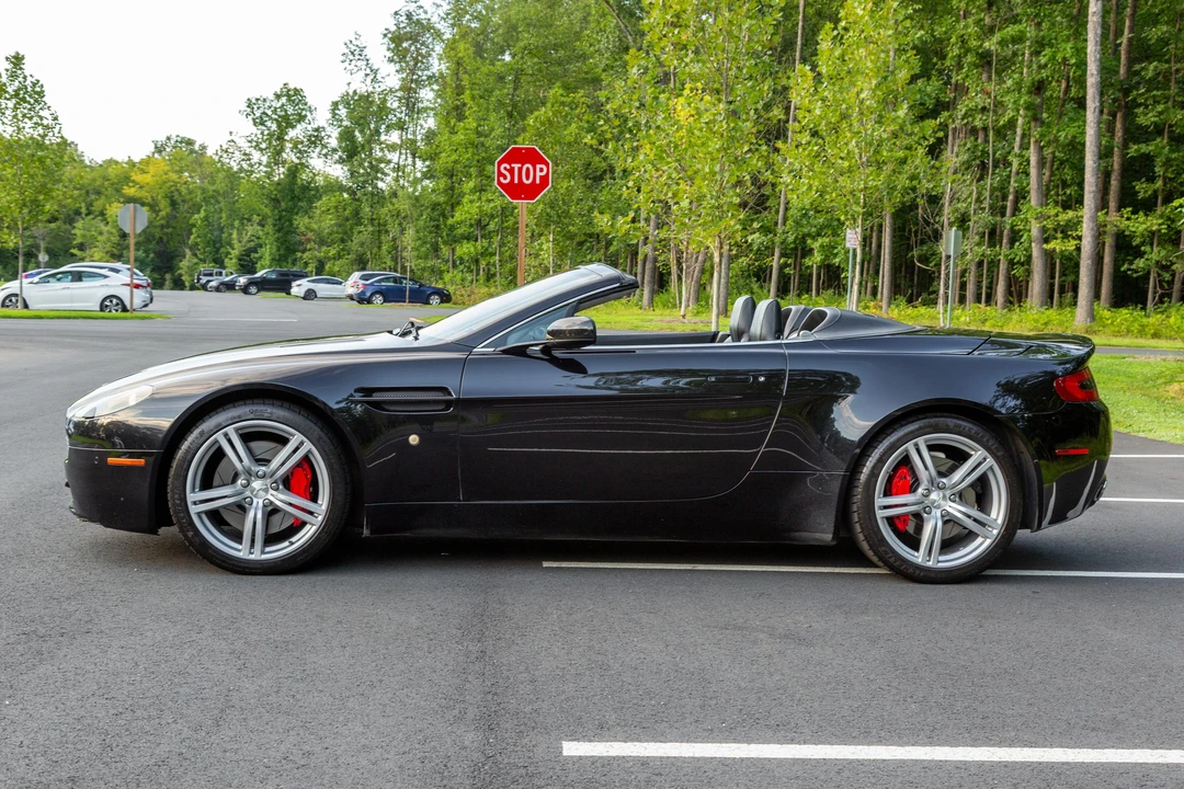 2009 Aston Martin V8 Vantage (2006-2017) - Image 8 of 31