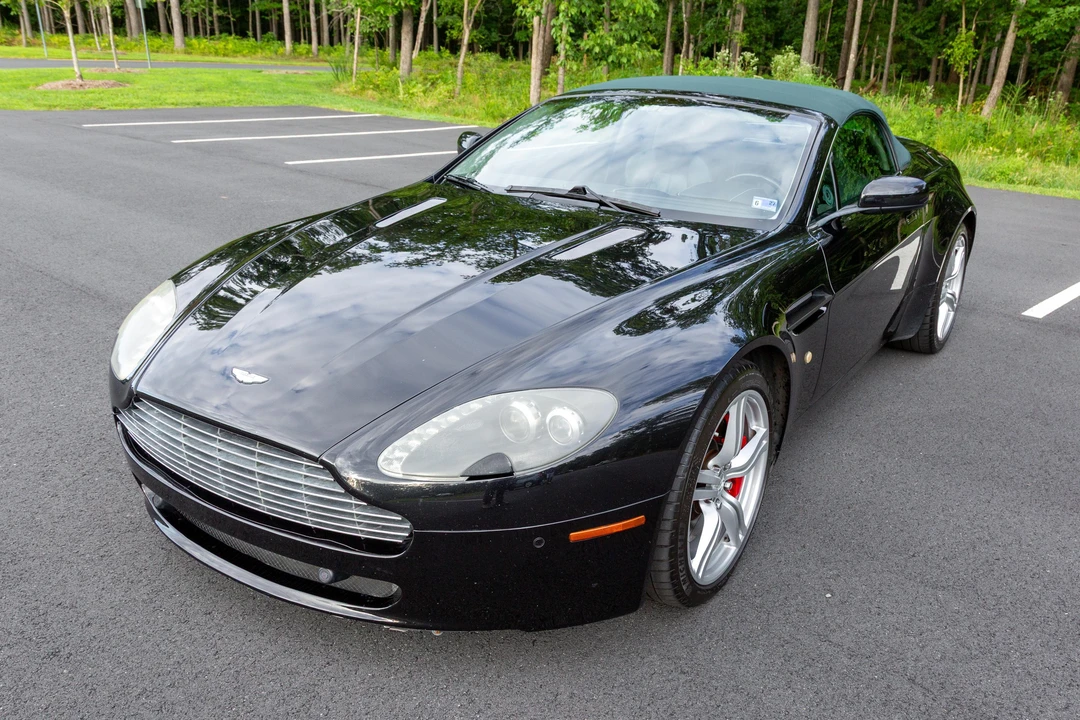 2009 Aston Martin V8 Vantage (2006-2017) - Image 16 of 31