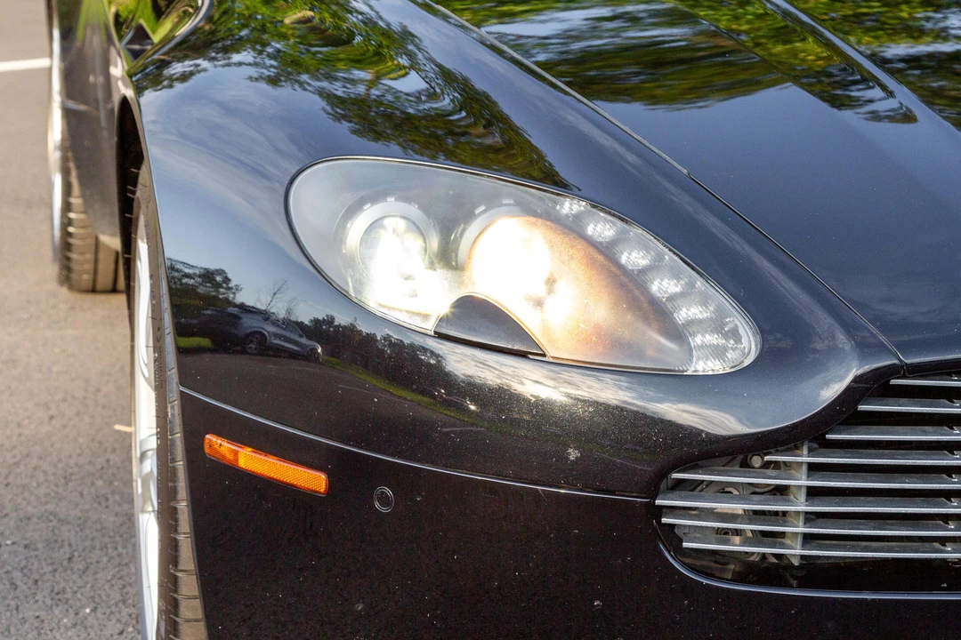 2009 Aston Martin V8 Vantage (2006-2017) - Image 26 of 31