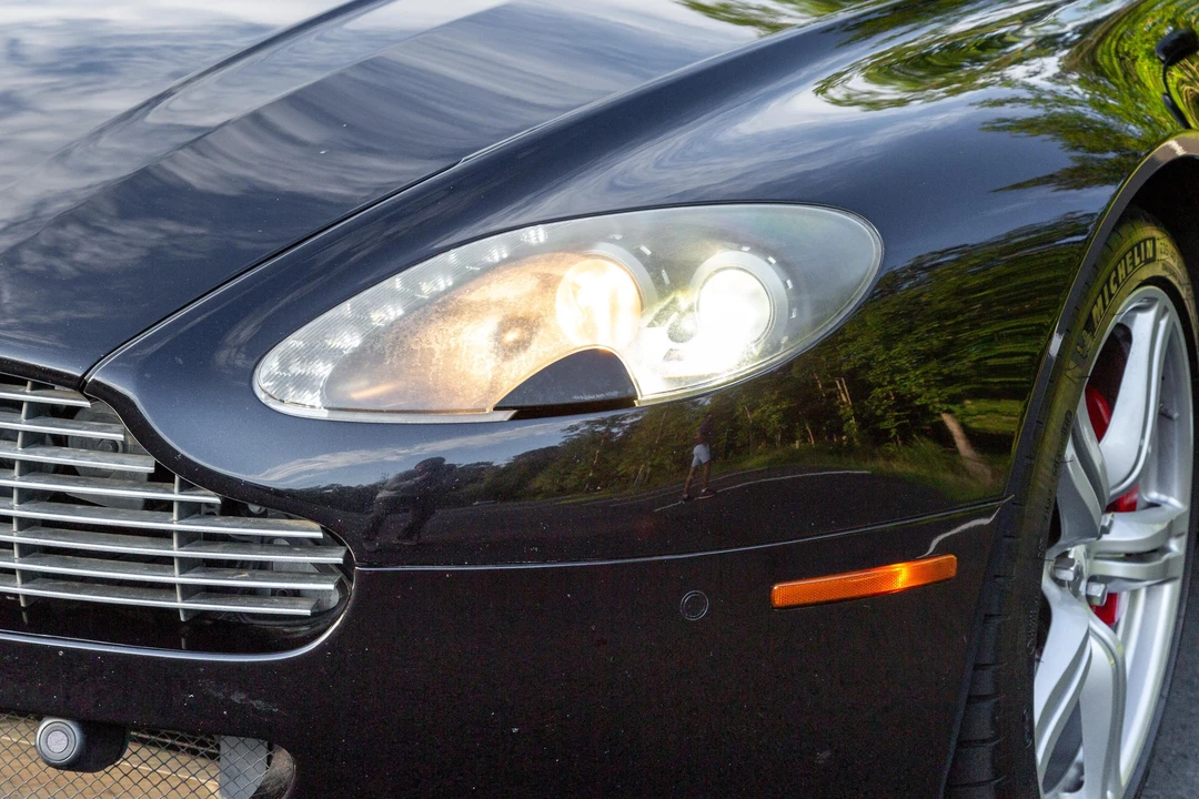 2009 Aston Martin V8 Vantage (2006-2017) - Image 28 of 31