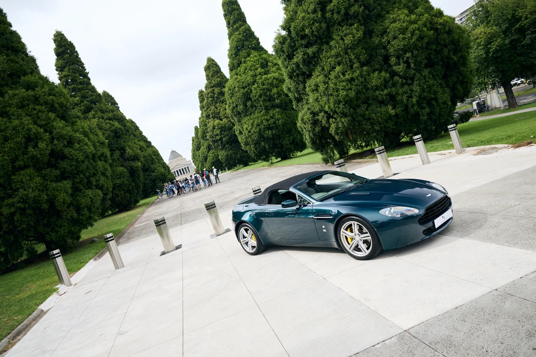 2009 Aston Martin V8 Vantage (2006-2017) - Image 9 of 31
