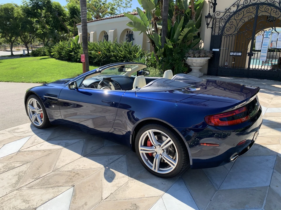 2009 Aston Martin V8 Vantage (2006-2017) - Image 3 of 31