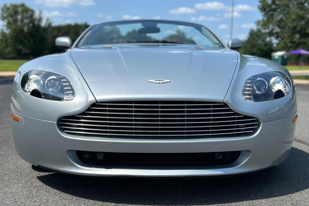 2009 Aston Martin V8 Vantage (2006-2017) - Image 2 of 31