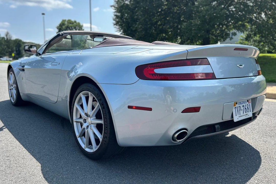 2009 Aston Martin V8 Vantage (2006-2017) - Image 4 of 31