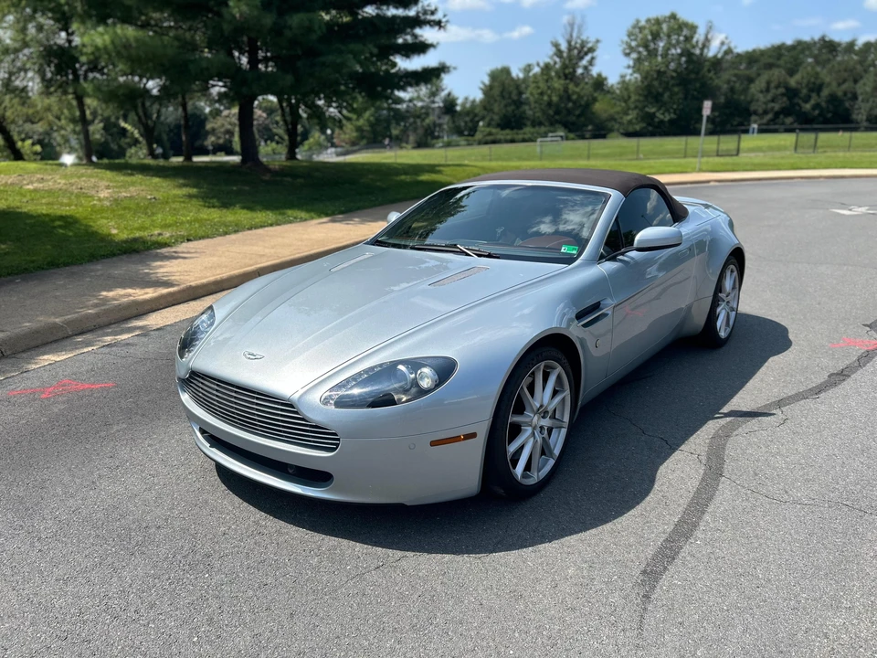 2009 Aston Martin V8 Vantage (2006-2017) - Image 19 of 31