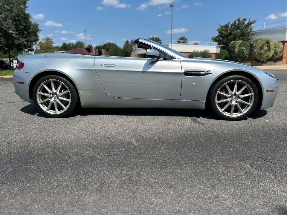 2009 Aston Martin V8 Vantage (2006-2017) - Image 13 of 31