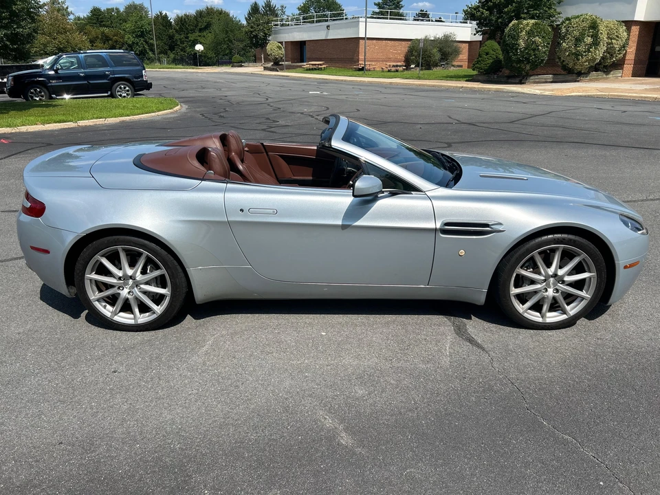 2009 Aston Martin V8 Vantage (2006-2017) - Image 12 of 31