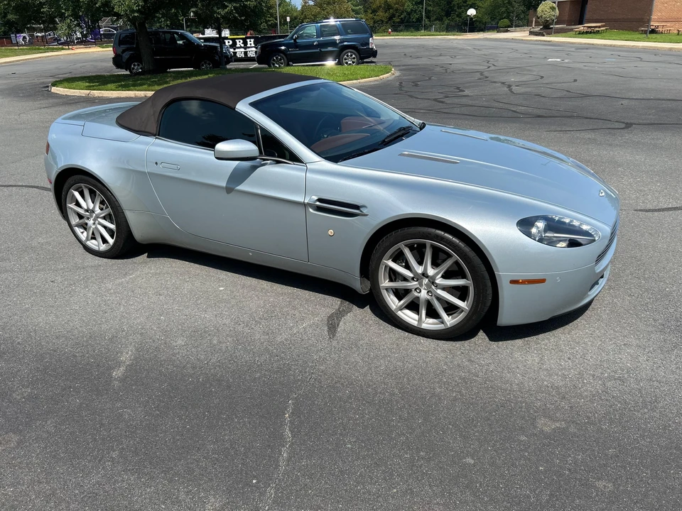 2009 Aston Martin V8 Vantage (2006-2017) - Image 30 of 31