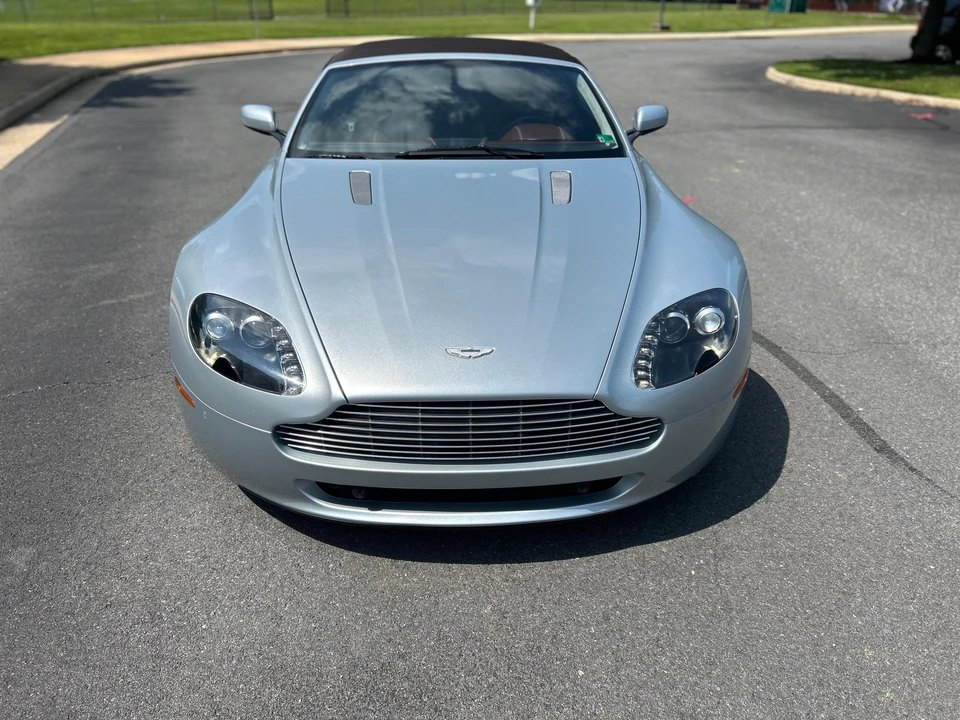 2009 Aston Martin V8 Vantage (2006-2017) - Image 17 of 31
