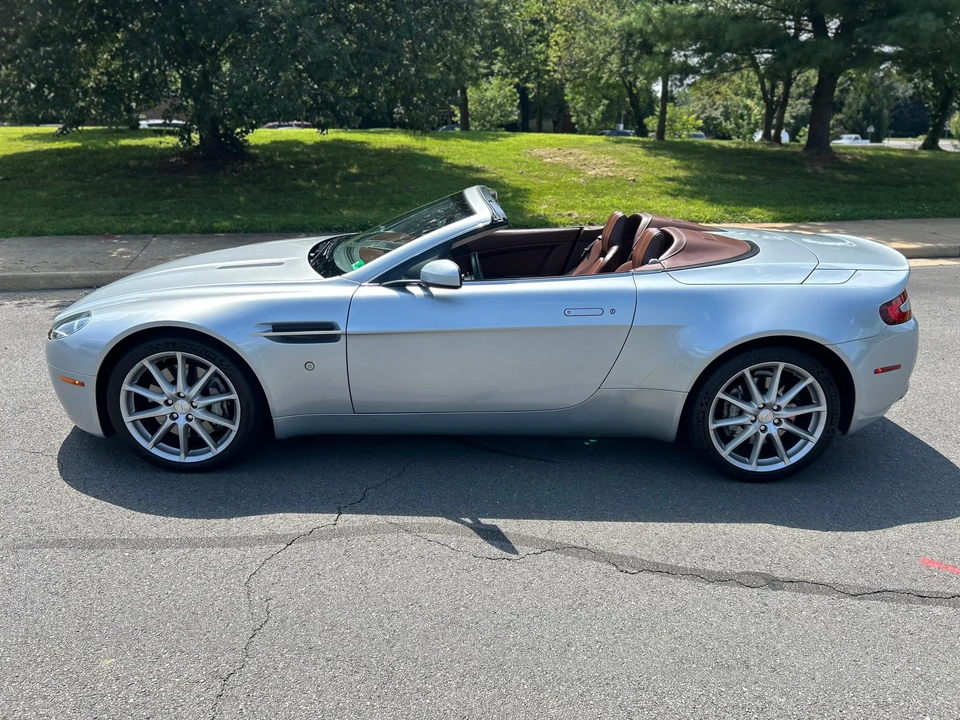 2009 Aston Martin V8 Vantage (2006-2017) - Image 8 of 31