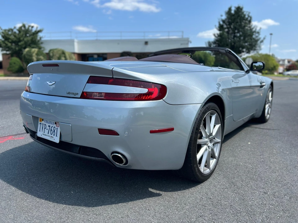 2009 Aston Martin V8 Vantage (2006-2017) - Image 11 of 31