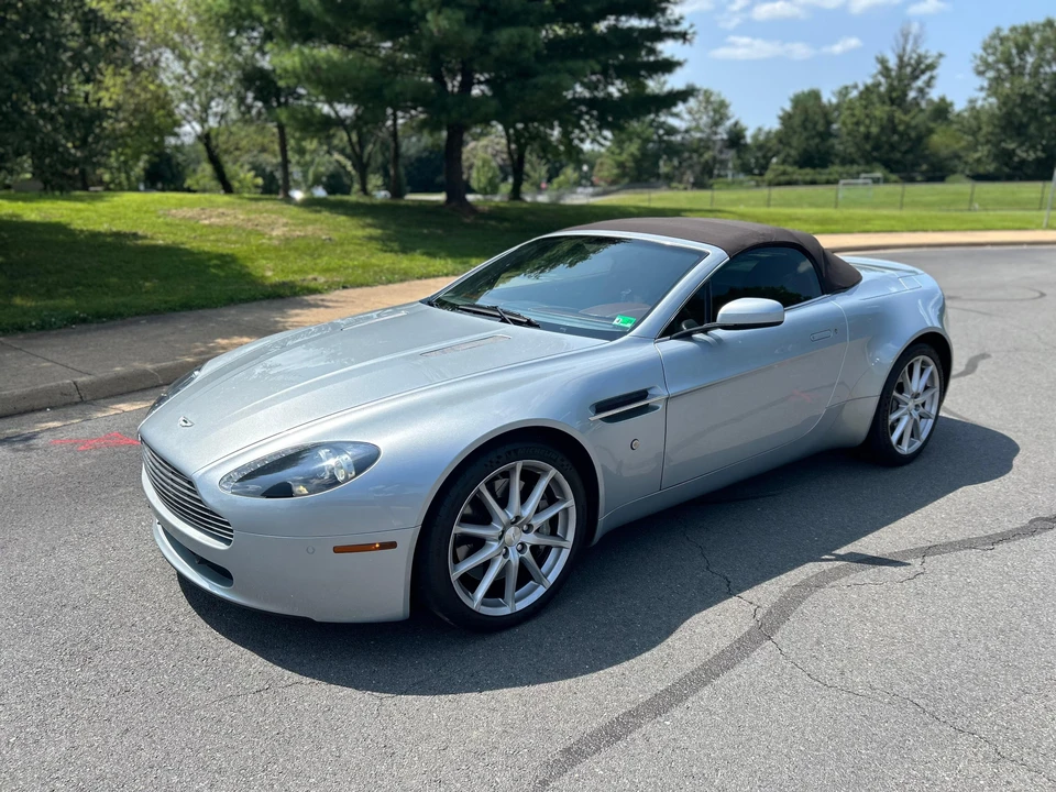 2009 Aston Martin V8 Vantage (2006-2017) - Image 20 of 31