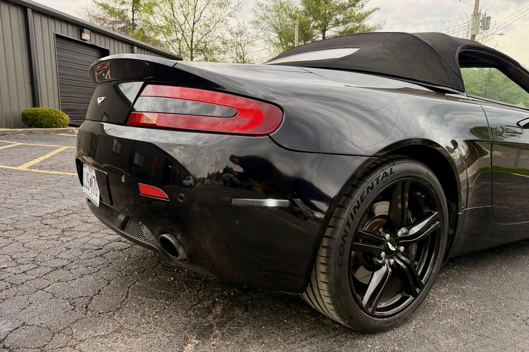 2009 Aston Martin V8 Vantage (2006-2017) - Image 25 of 31