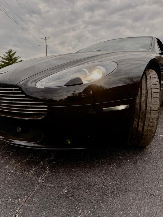 2009 Aston Martin V8 Vantage (2006-2017) - Image 17 of 31