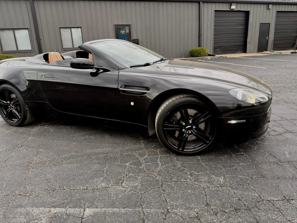 2009 Aston Martin V8 Vantage (2006-2017) - Image 13 of 31