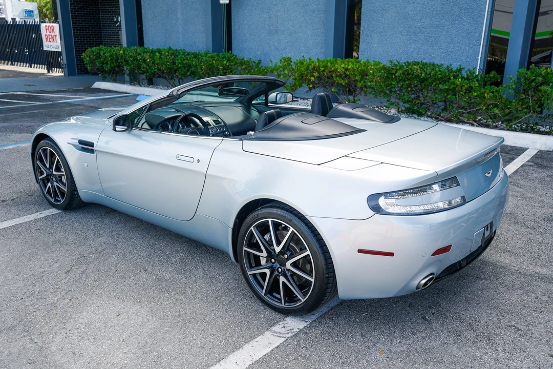 2009 Aston Martin V8 Vantage (2006-2017) - Image 31 of 31