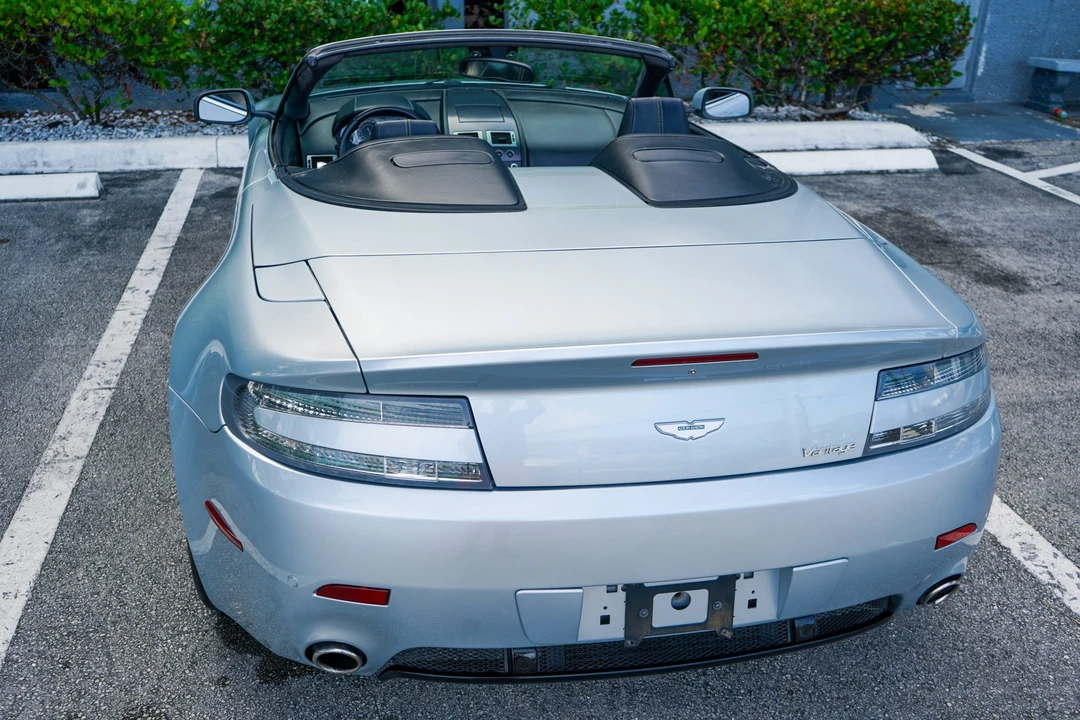 2009 Aston Martin V8 Vantage (2006-2017) - Image 29 of 31