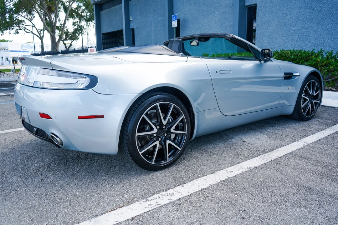 2009 Aston Martin V8 Vantage (2006-2017) - Image 19 of 31