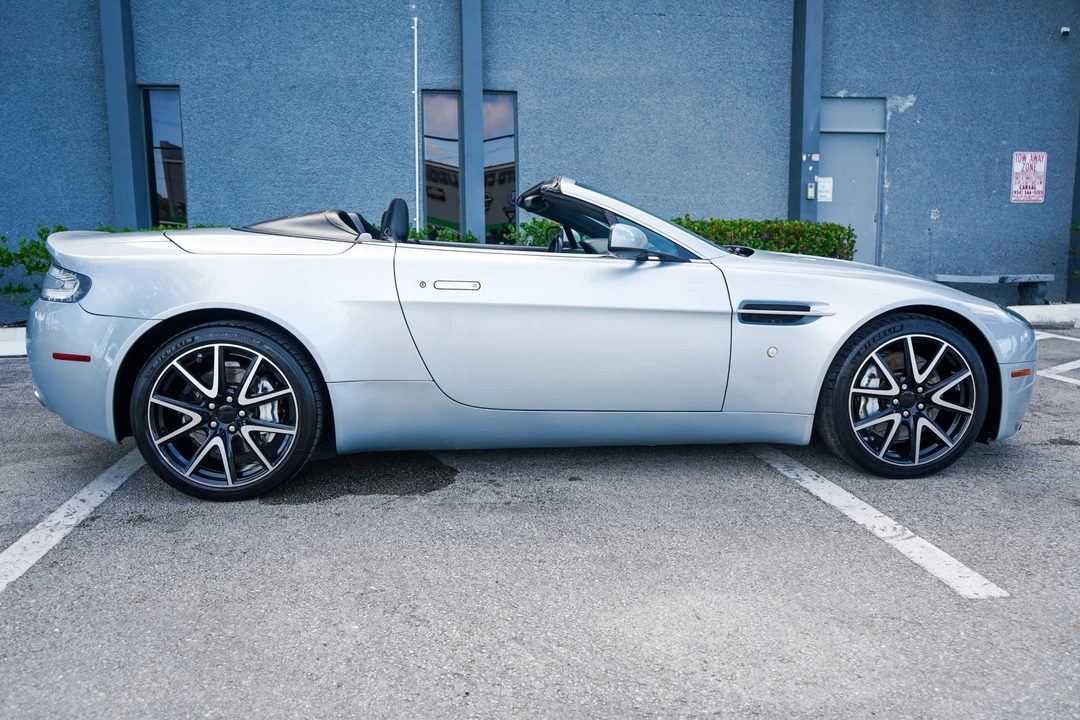 2009 Aston Martin V8 Vantage (2006-2017) - Image 15 of 31