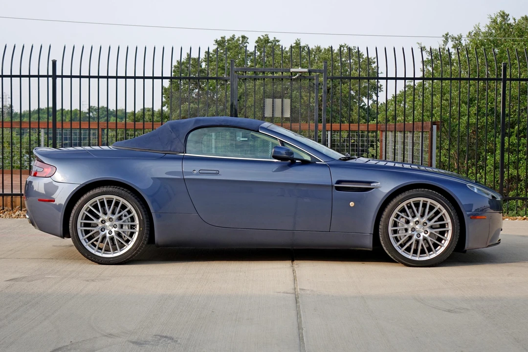 2009 Aston Martin V8 Vantage (2006-2017) - Image 14 of 31
