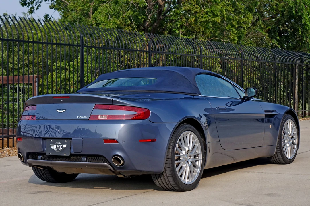 2009 Aston Martin V8 Vantage (2006-2017) - Image 23 of 31