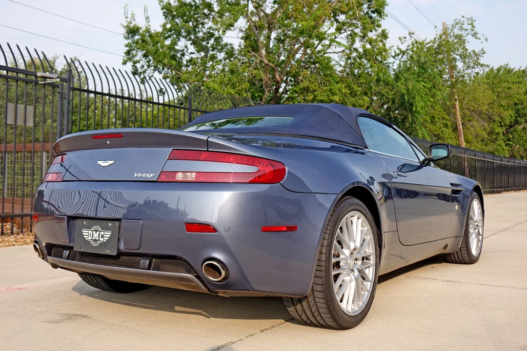 2009 Aston Martin V8 Vantage (2006-2017) - Image 22 of 31