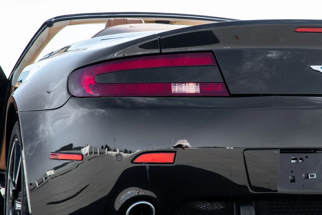 2009 Aston Martin V8 Vantage (2006-2017) - Image 23 of 31