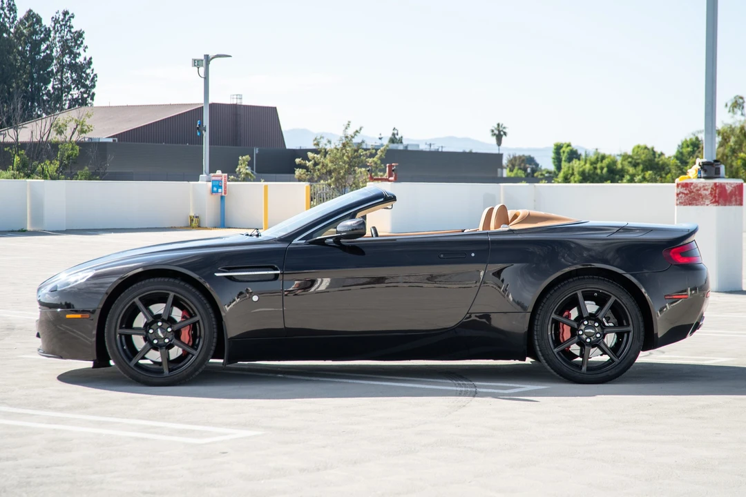2009 Aston Martin V8 Vantage (2006-2017) - Image 8 of 31