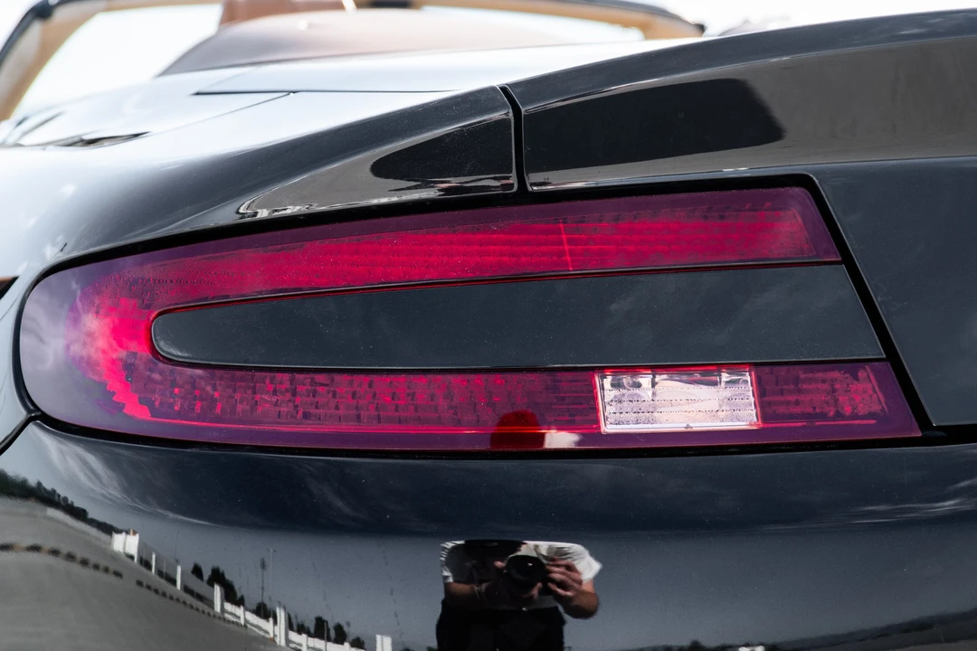 2009 Aston Martin V8 Vantage (2006-2017) - Image 26 of 31