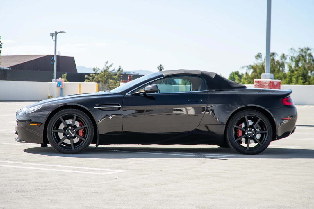 2009 Aston Martin V8 Vantage (2006-2017) - Image 16 of 31