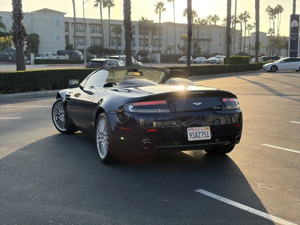 2009 Aston Martin V8 Vantage (2006-2017) - Image 12 of 31