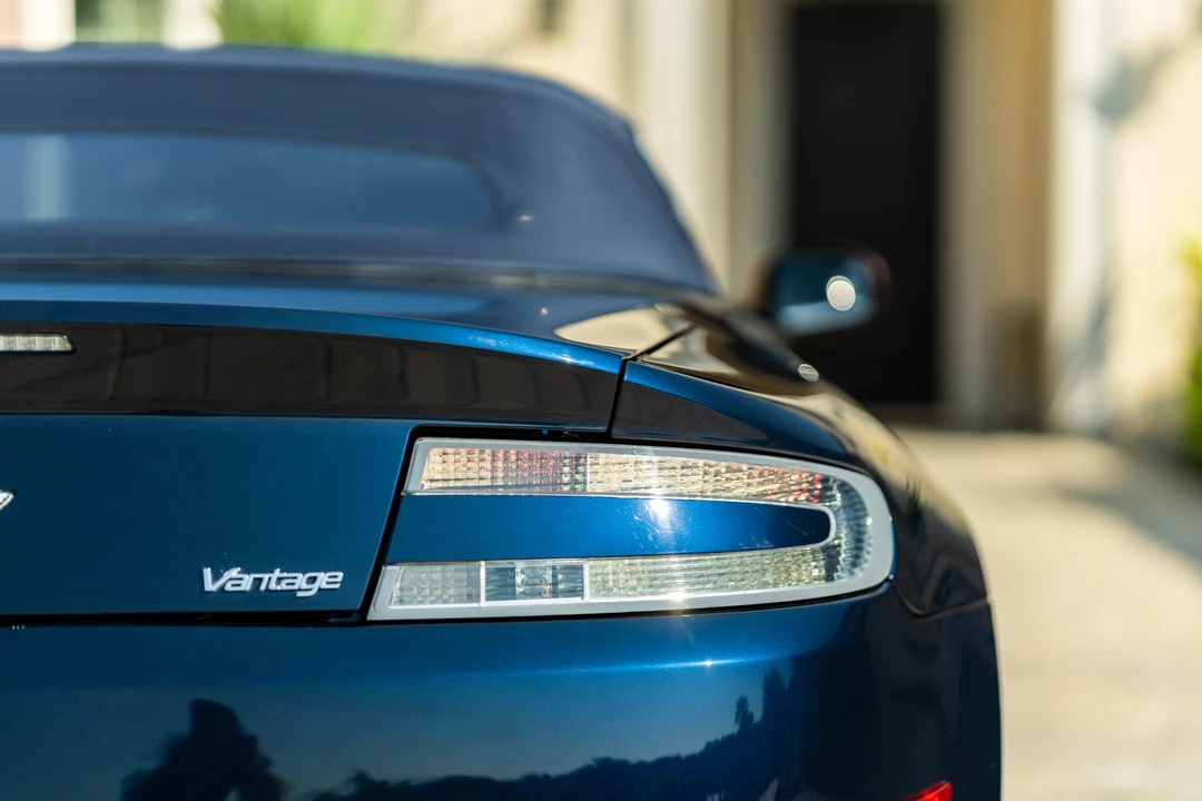 2009 Aston Martin V8 Vantage (2006-2017) - Image 29 of 31