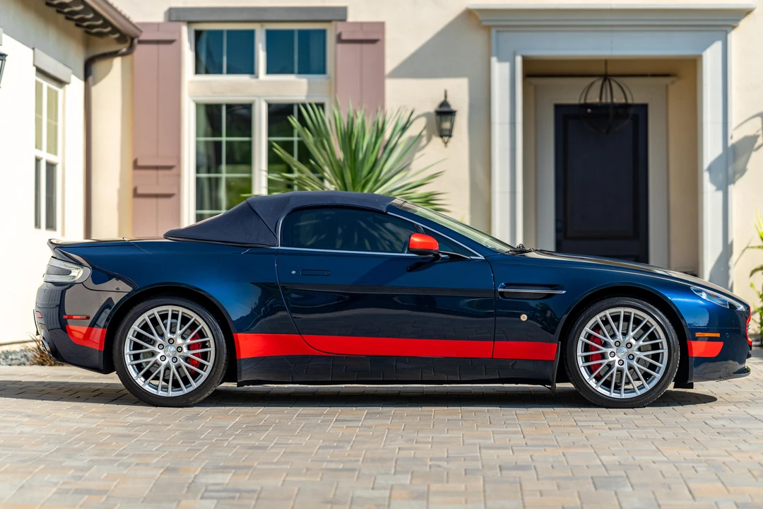 2009 Aston Martin V8 Vantage (2006-2017) - Image 15 of 31