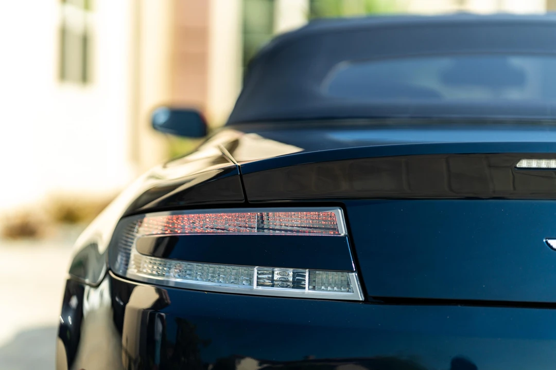 2009 Aston Martin V8 Vantage (2006-2017) - Image 26 of 31